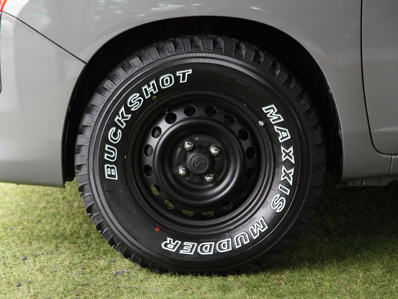 箱バン屋タイヤ02